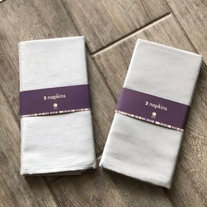 Colin Cowe set of 4 napkins. NWT